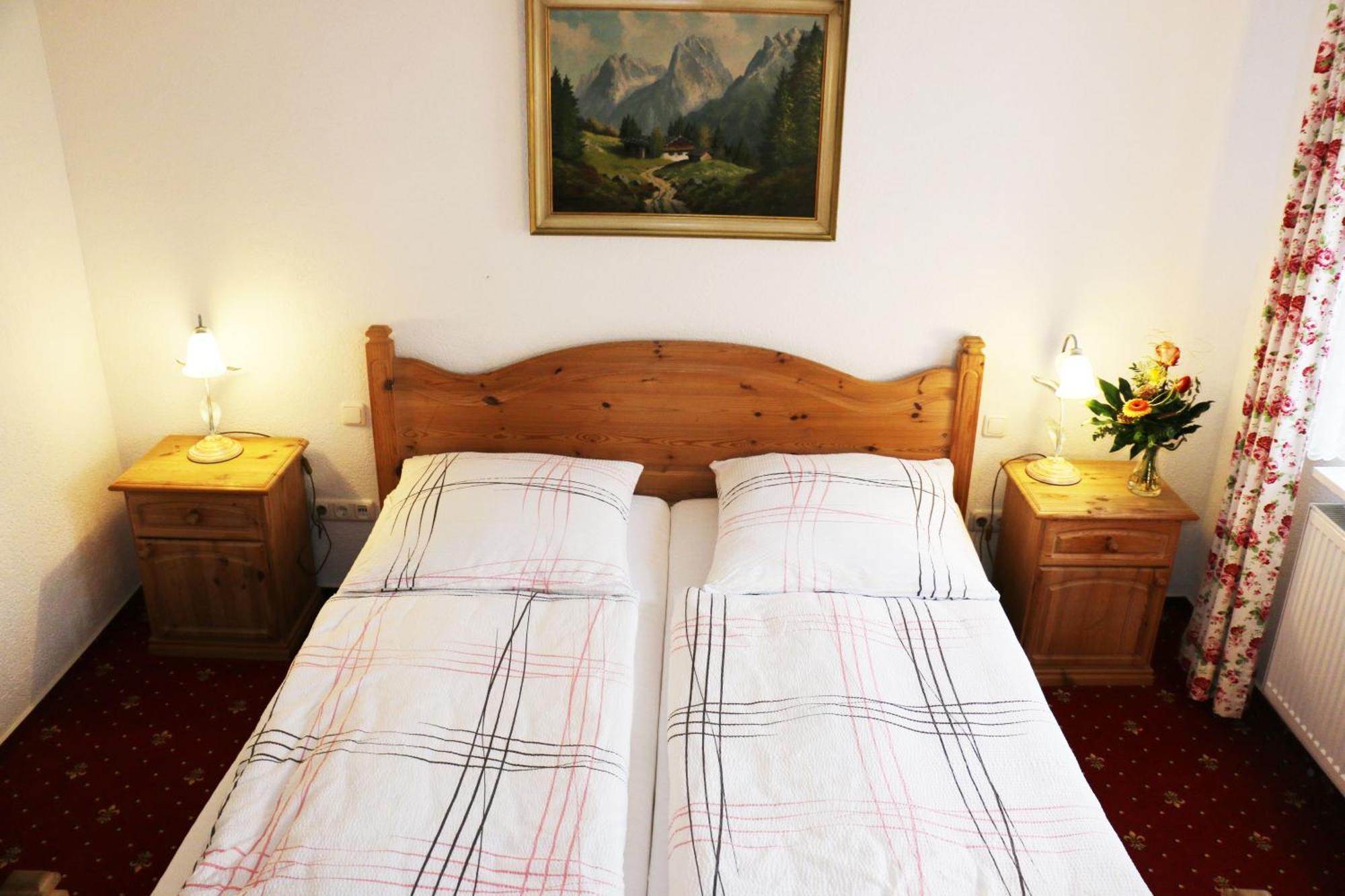 Landhotel Rangau Gasthof & Brennerei Markt Erlbach Luaran gambar